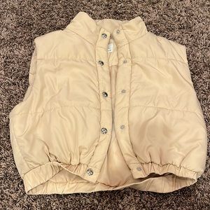 active USA cream puffer vest